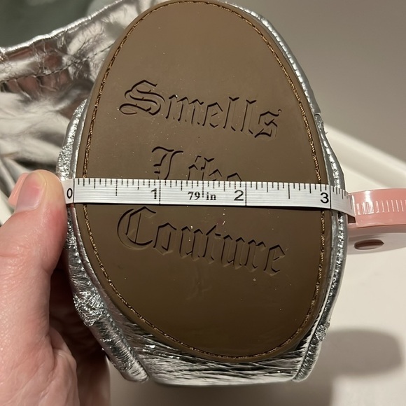 Juicy Couture Silver Leather Logo Embroidered Ballet Flats Fold Up with … - Picture 11 of 11